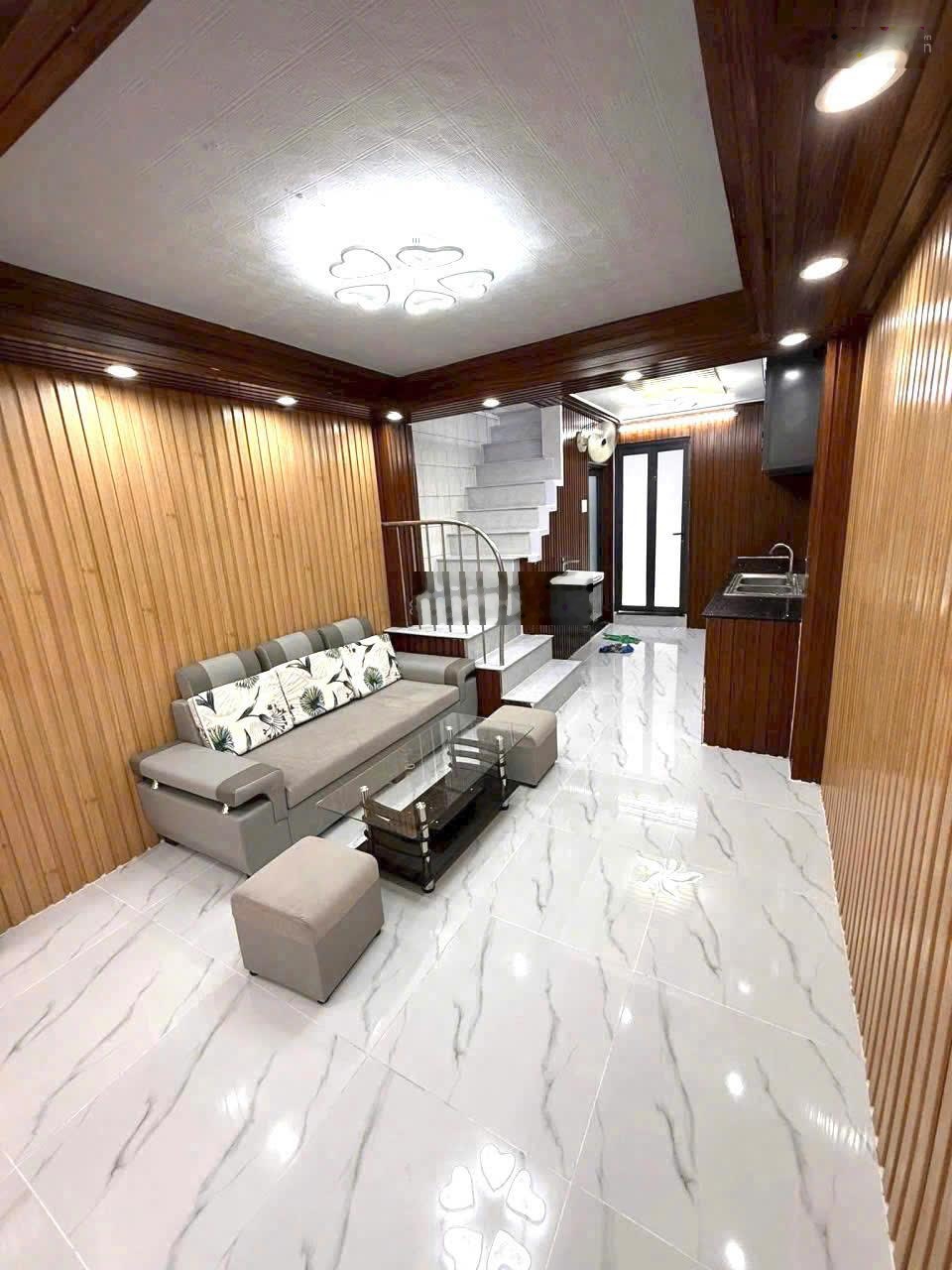 Hẻm xe hơi xóm đất p8 q.11 khu người hoa giá tốt