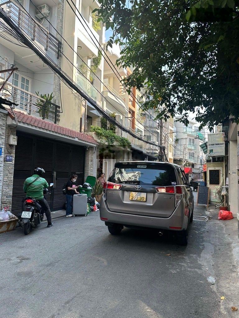 Nhà HXH 38.4m2 Hoàng Văn Thụ, 3PN, Tân Bình gần trung tâm SG