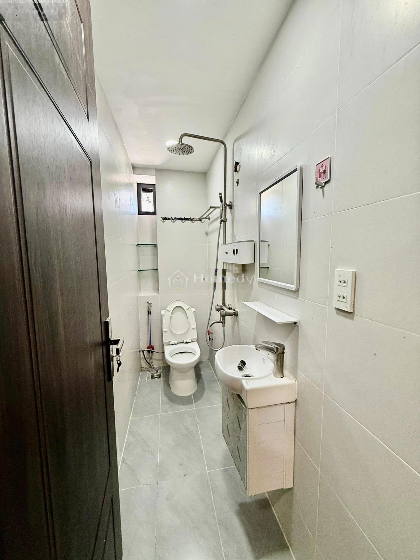 Nhà đẹp 5 tầng (3x8.5) - trung tâm quận 3 - nhỉnh 2 TỶ 040 khu Cư Xá Đường Sắt - Lý Thái Tổ - Q3