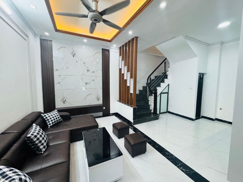 Bán nhà riêng quận Hoàng Mai thành phố Hà Nội, giá 15 tỷ