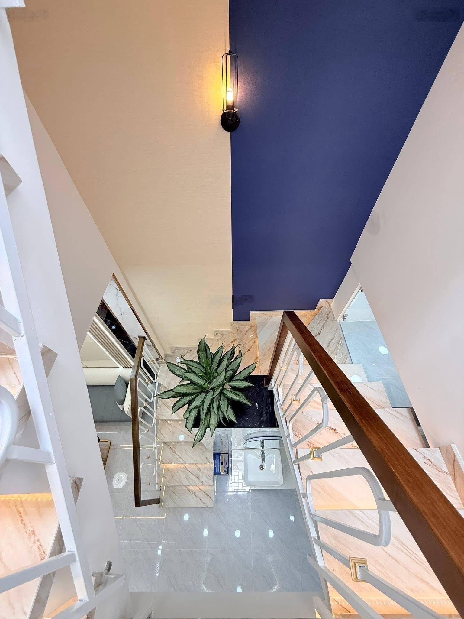 em Hào 0902811694 Chỉ 2tỷ450tr Nhà Huỳnh Văn Nghệ, quận Tân Bình DT 48m2 - 2 tầng, 2PN, 2WC-SHR