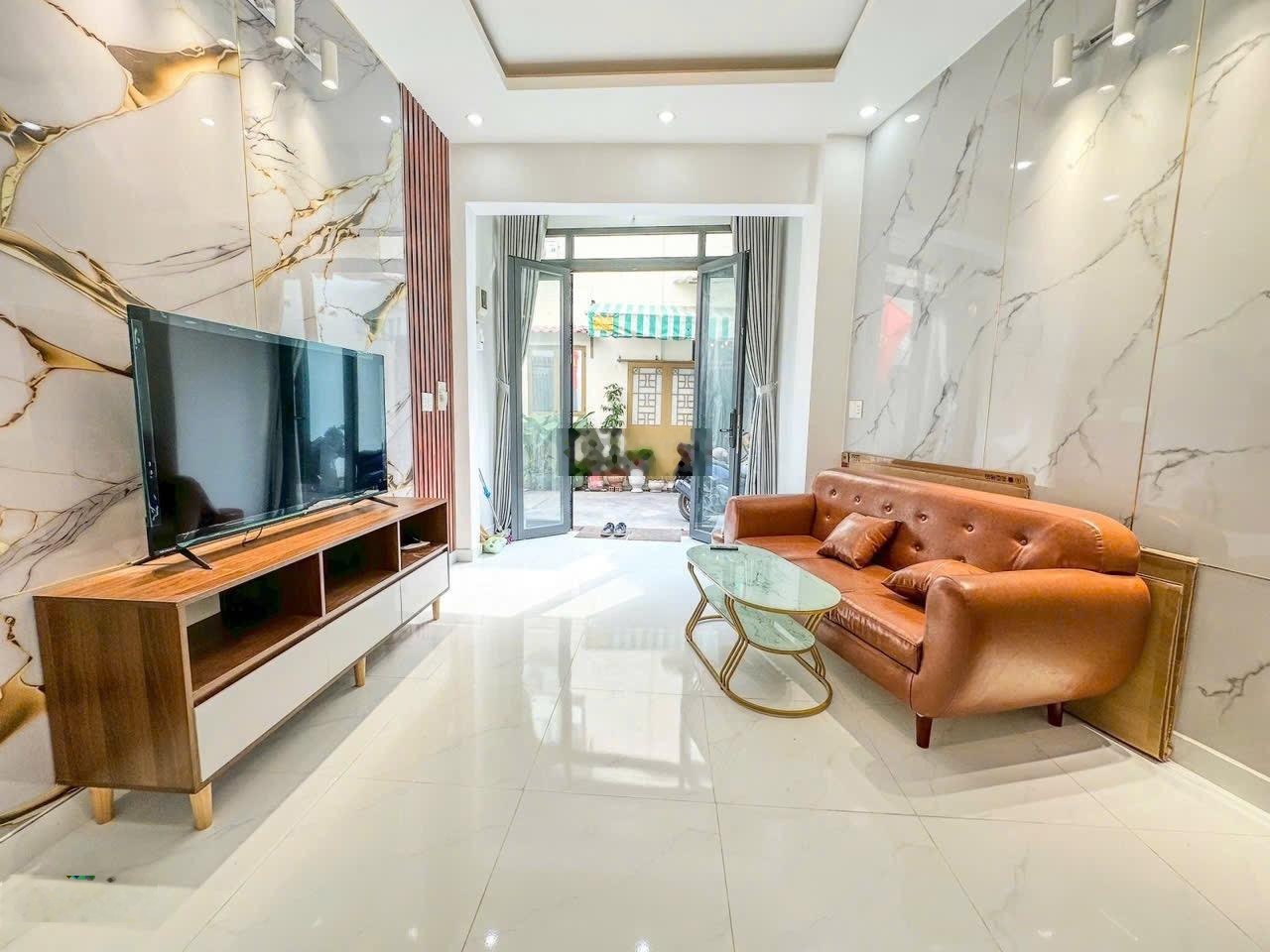 Chủ nhiệt bán - hạ chào còn 5.8 tỷ mặt tiền - Tân Bình - Bảy Hiền - nở hậu 5m