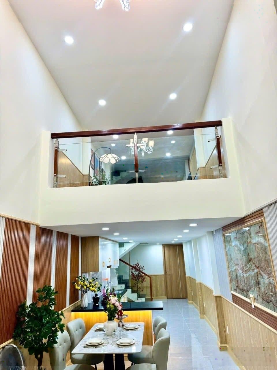 Hiếm nhà bán ngay Minh Phụng Quận 11, hẻm oto 5,5m giá 2,6 Tỷ | Diện tích: 72,8m2 cho thuê 16 trieu