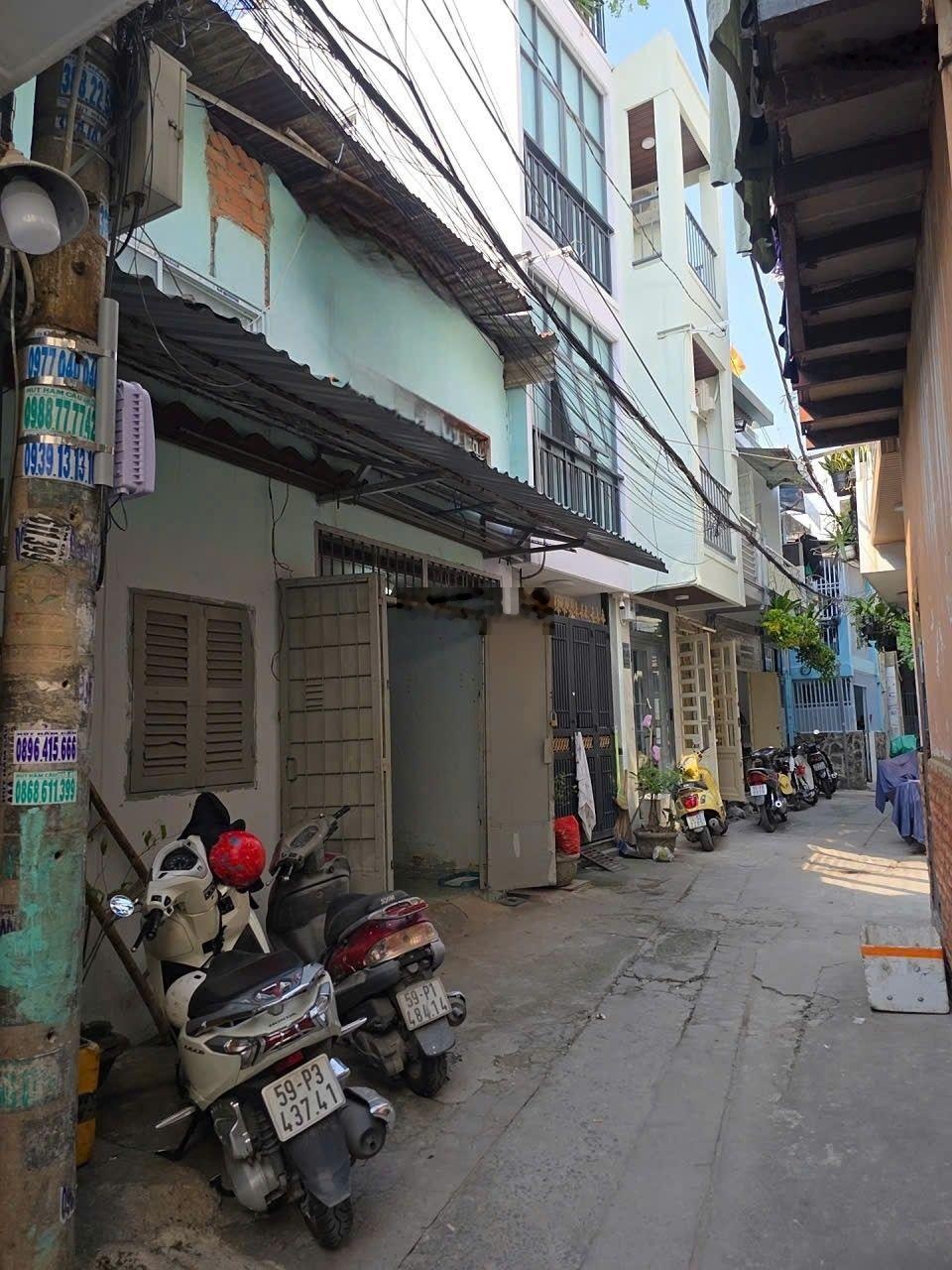 Diện tích đất 40m2 giá 4 tỷ900 bớt ít..ni sư huỳnh liên p10 tân bình nhà cũ có thể cải tạo và xây