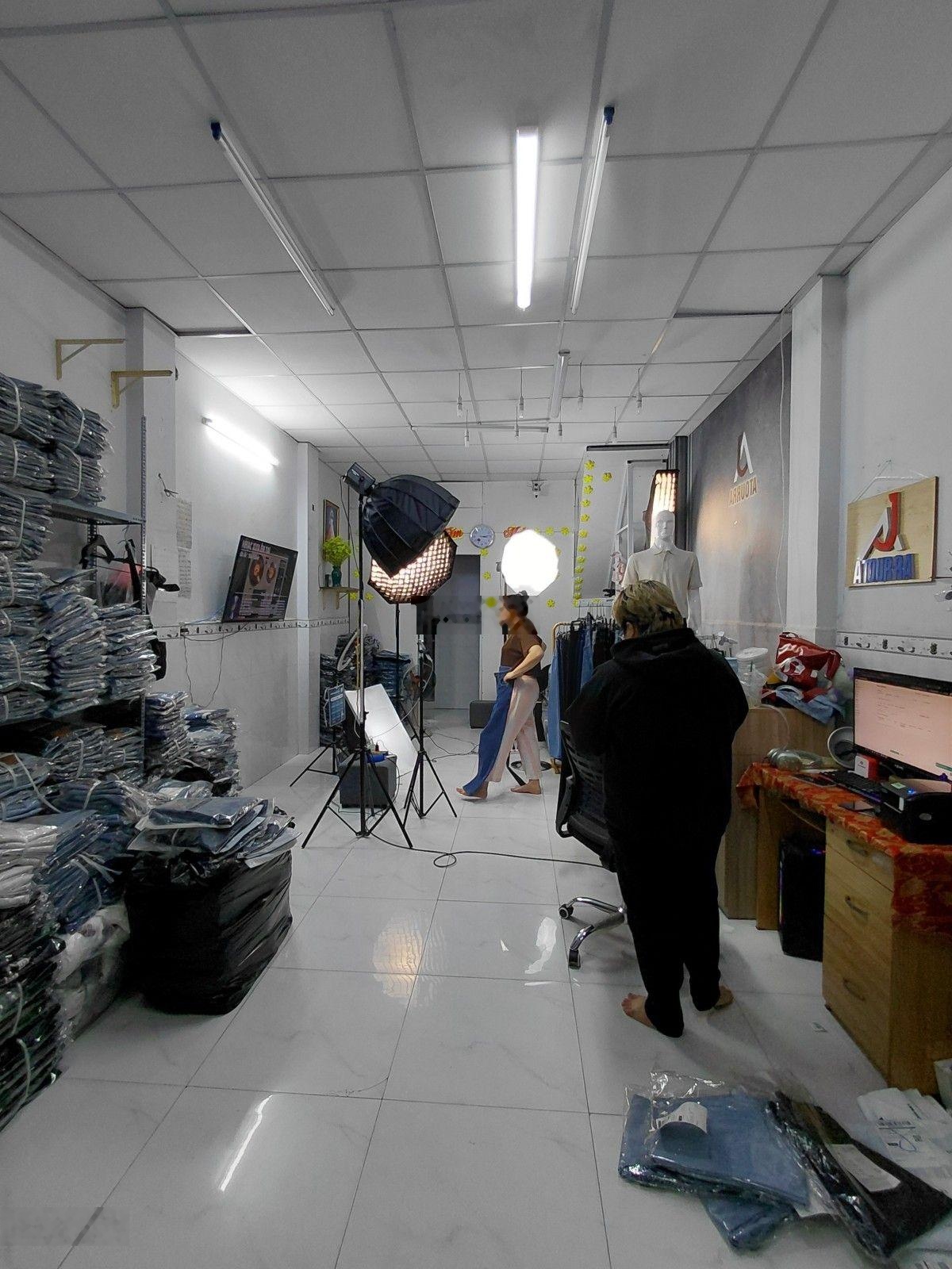 Bán đất tặng nhà-gần bảy hiền-tân bình-xe hơi ngủ nhà-56m-2tầng-chỉ 6tỷ