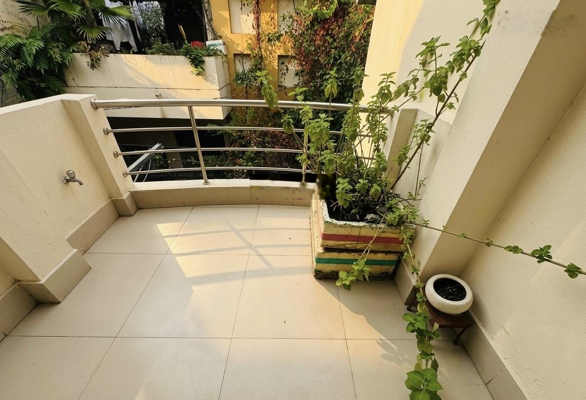 Bán nhà Tân Bình 40m2, Nở hậu 6m, Hẻm Ô tô thông, Giá 5.x Tỷ TL