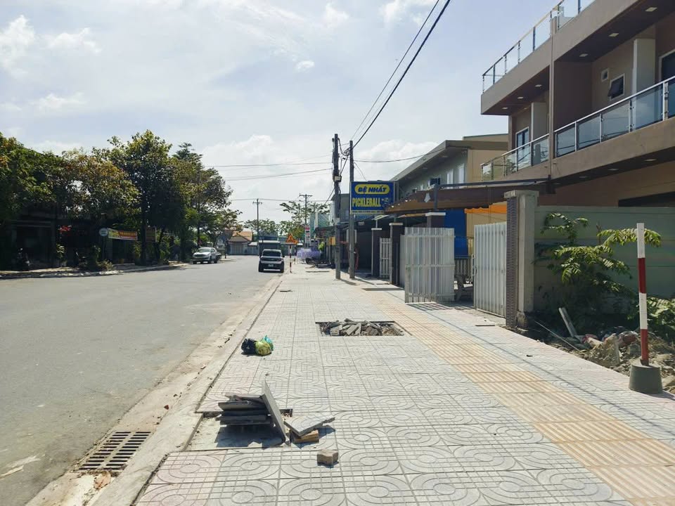 Bán mảnh đất nền 1500m2, mặt tiền 16m tại Nguyễn Đức Thuận, Phú Mỹ