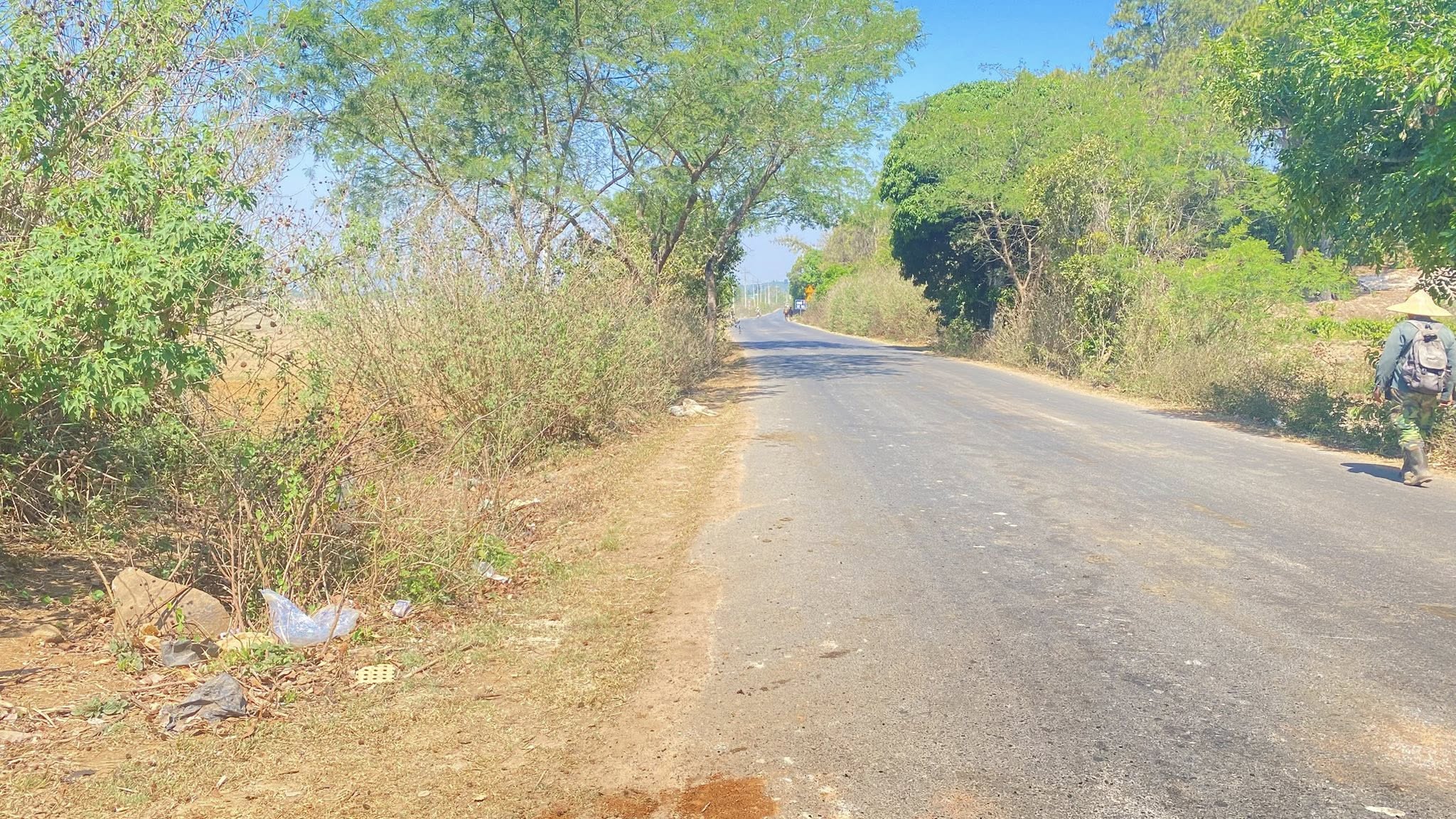 Bán 1ha đất mặt tiền nhựa lớn, tiềm năng kinh doanh, farmstay tại Đức Trọng, Lâm Đồng