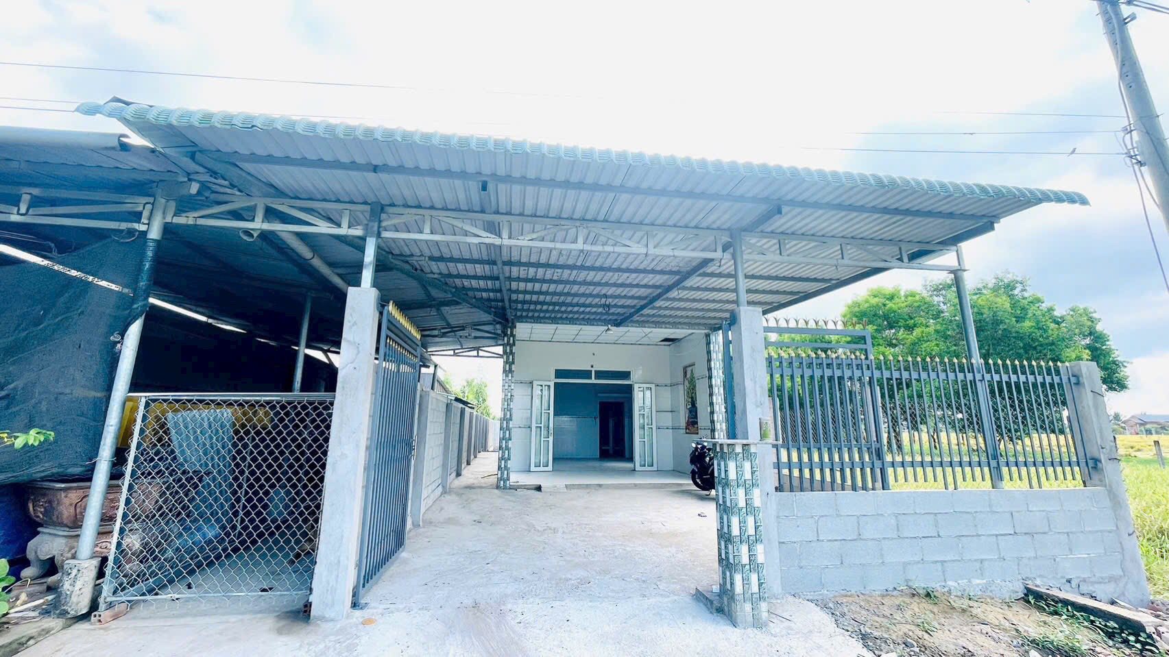 Bán nhà riêng huyện Cần Giuộc, tỉnh Long An, giá 2,2 tỷ