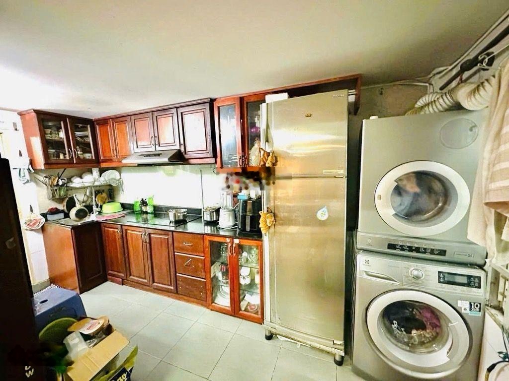 Nhỉnh 1,094 tỷ sở hữu nhà đẹp 4 tầng tân bình, yên thế