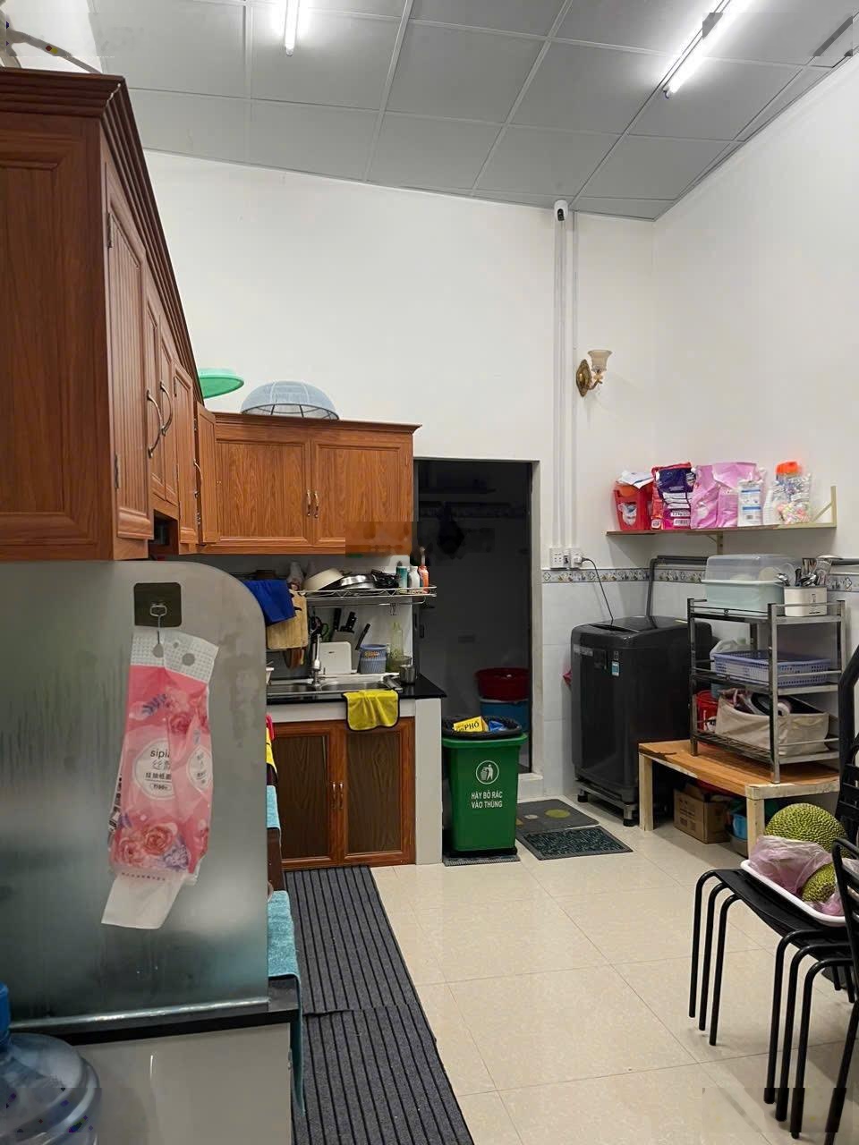 Nhà bán hẽm Bình Thới - Gần Vòng Xoay Lê Đại Hành. Dt : 3,5 x 15m.