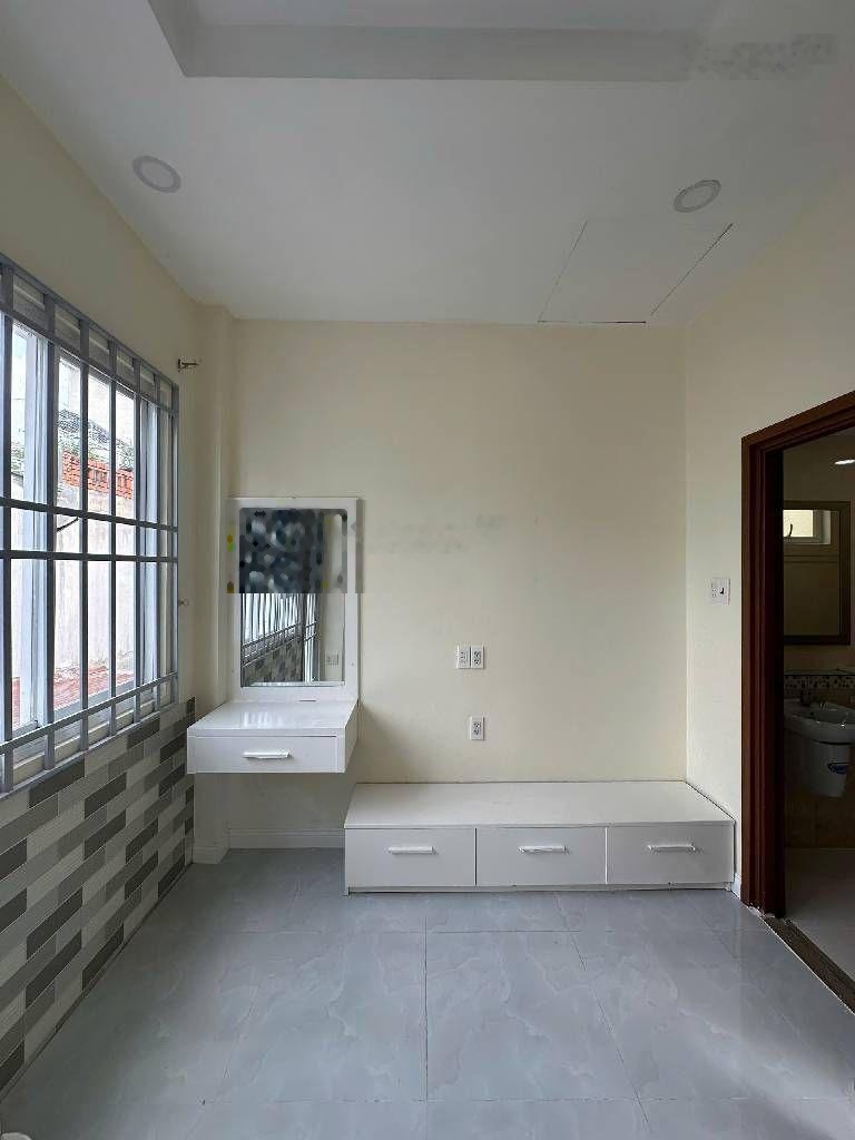 Bán nhà đẹp xuất sắc tại Sư Vạn Hạnh, 3,75 tỷ, 21m2, 2PN, 3WC