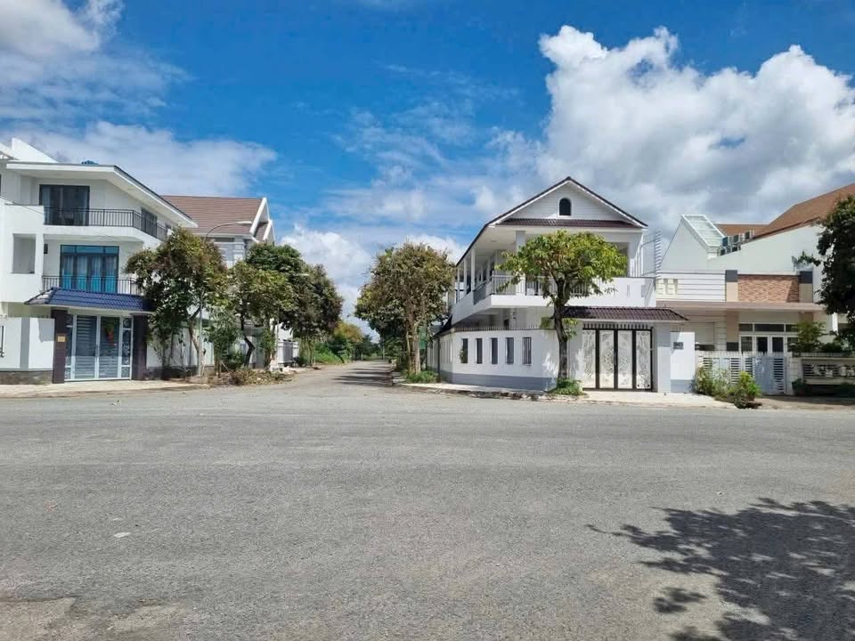 Bán nhà riêng thành phố Bến Tre, tỉnh Bến Tre, giá 7,9 tỷ