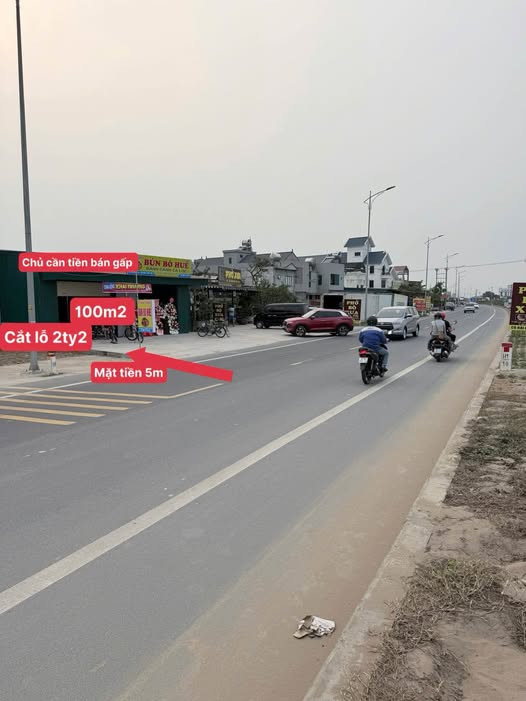 Bán gấp lô đất 100m2 trục chính kinh doanh tại Hải Hậu, Nam Định cũ, giá 2,2 tỷ