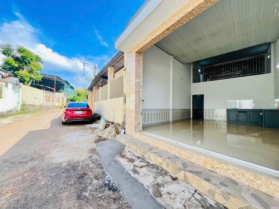 Bán nhà riêng thành phố Buôn Ma Thuột, tỉnh Đắk Lắk, giá 2,45 tỷ