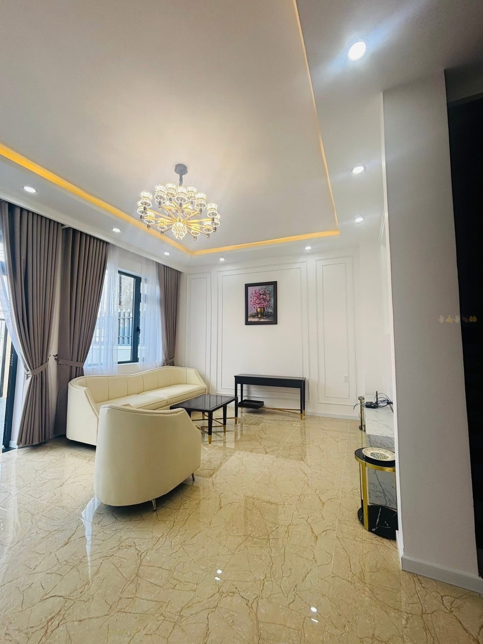 Nhà 5 tầng Đà Lạt 134m2 nở hậu, thang máy, view triệu đô