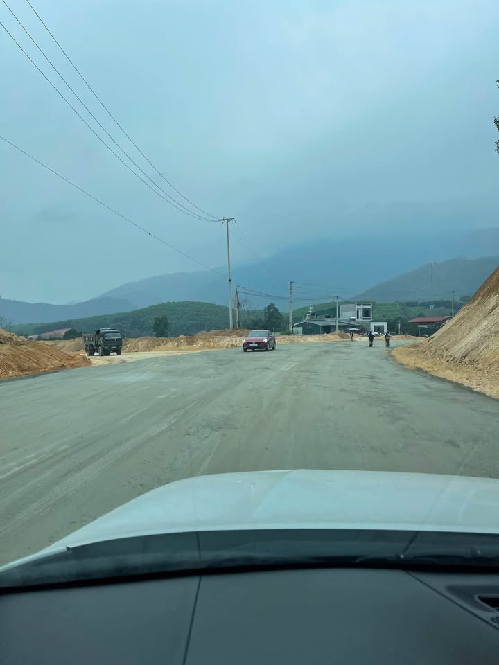 Bán đất siêu chill gần nút giao cao tốc, giá cực mềm, sổ sẵn xây luôn