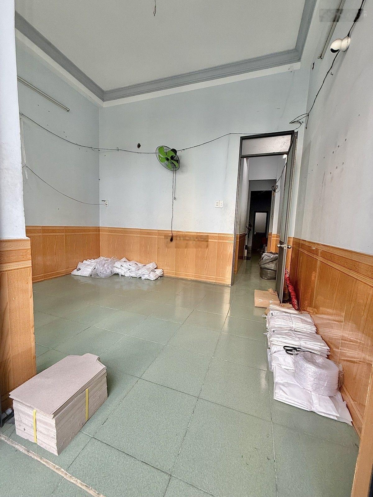 Hẻm 4m-gần bảy hiền-tân bình-kế bên chợ vải-56m2-2tầng-chỉ hơn 5tỷ