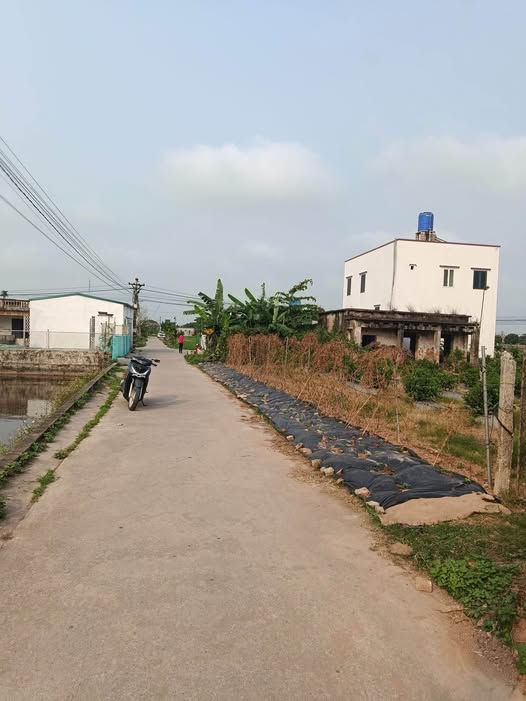 Bán đất Kiến Xương, Thái Bình cũ, diện tích 92,2m2, đường ô tô vào tận nơi