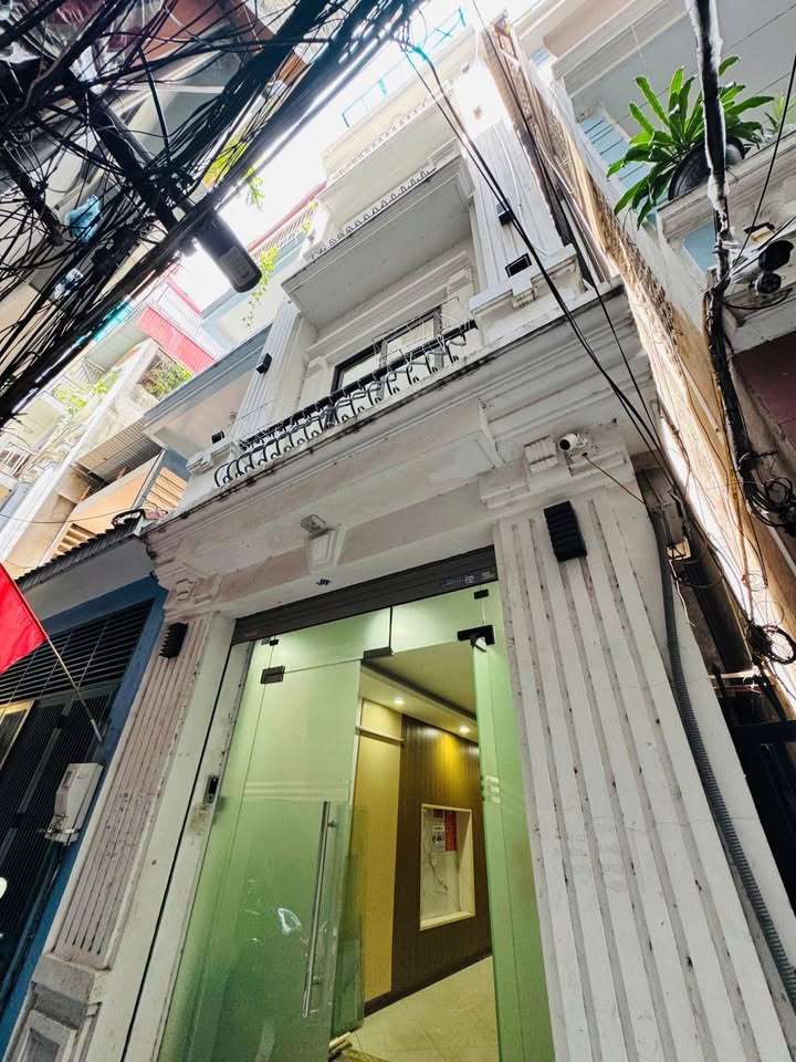 Bán nhà Trần Duy Hưng, Cầu Giấy, 48m2, 5 tầng, ngõ rộng, ô tô, giá 18 tỷ