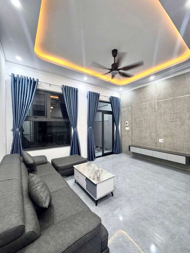 Bán nhà đẹp 2 mặt tiền trước sau, hẻm 473 Y Moan, Buôn Ma Thuột