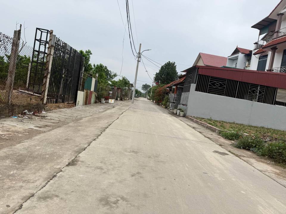 Bán đất tại tổ 9 Quang Minh, 53m2, ô tô tránh, gần Mê Linh Plaza