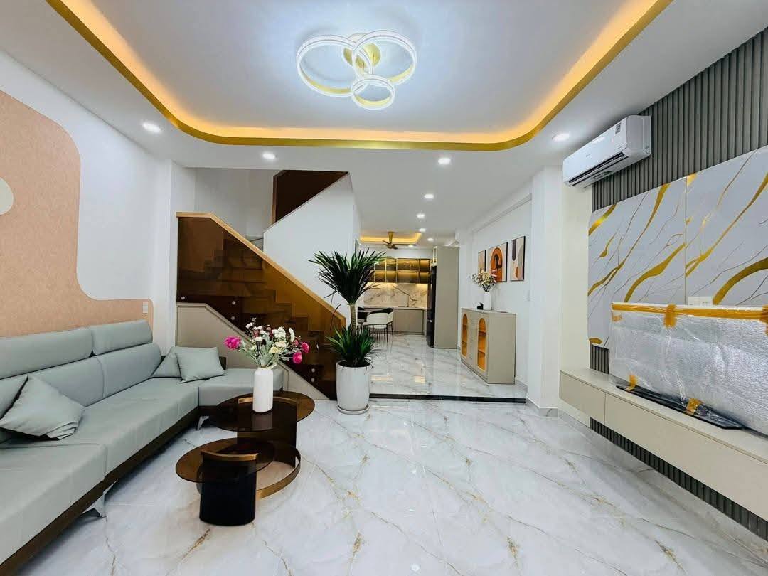 Bán nhà đẹp Phan Văn Trị, Bình Thạnh, 47m2, giá 6.3 tỷ