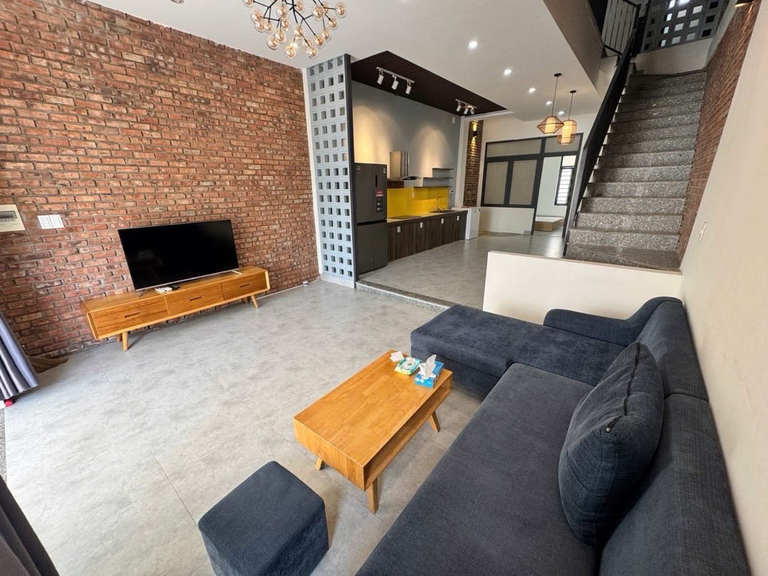 Bán nhà 3 tầng mặt tiền Bùi Trang Chước, sát đường 29/3