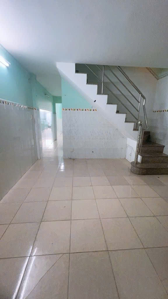 Nhà 2 tầng Gò Vấp, hẻm xe hơi 4m x 19m, chỉ 6,4 tỷ