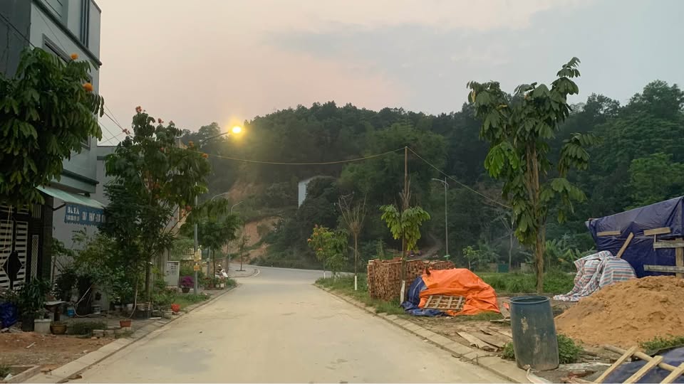 Bán lô đất tại tái định cư Sông Hiến, Cao Bằng, giá 3.3 tỷ