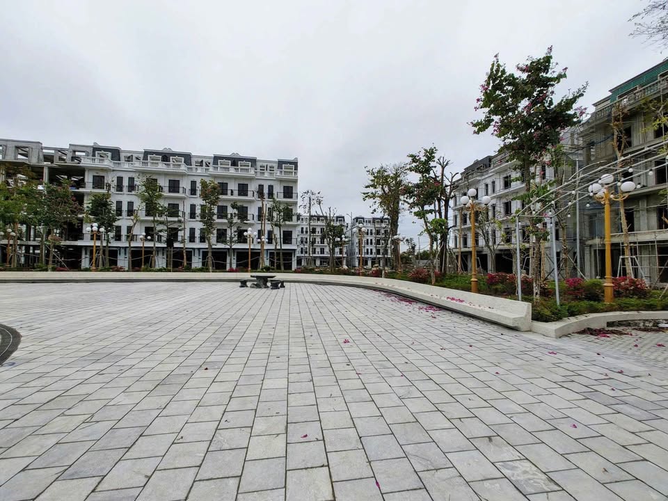 Bán liền kề huyện Hoài Đức, thành phố Hà Nội, giá 12 tỷ