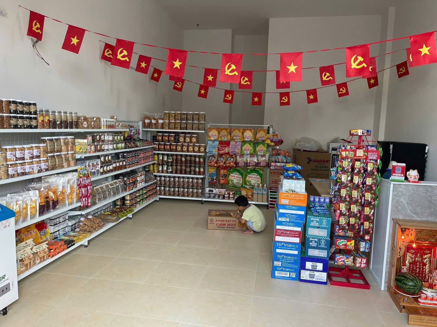 Cho thuê căn hộ shophouse tầng trệt chung cư Ecohome Nhơn Bình.