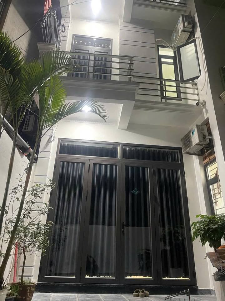 Bán nhà nhỏ xinh thuộc đường Trần Quang Khải, thành phố Nam Định cũ, 66,5m2, giá 1,75 tỷ