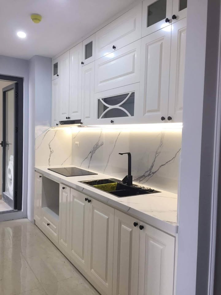 Bán căn hộ Homeland, view Đông Nam, hướng ra Nguyễn Văn Cừ, giá 5.29 tỷ