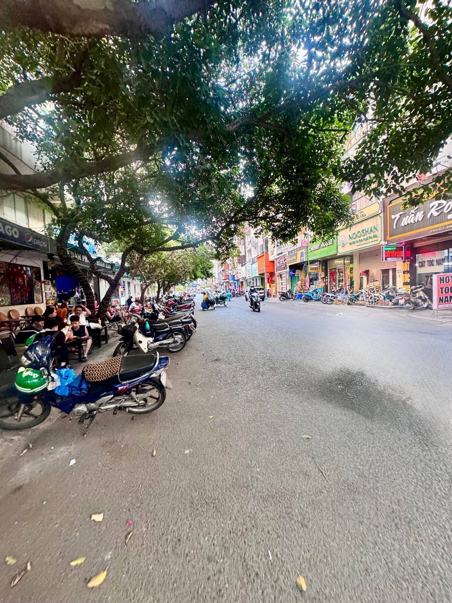 Bán căn hộ chung cư Nhiêu Tứ, Phan Xích Long, Phú Nhuận, 43m2, 2 phòng ngủ, giá chỉ 3.2 tỷ