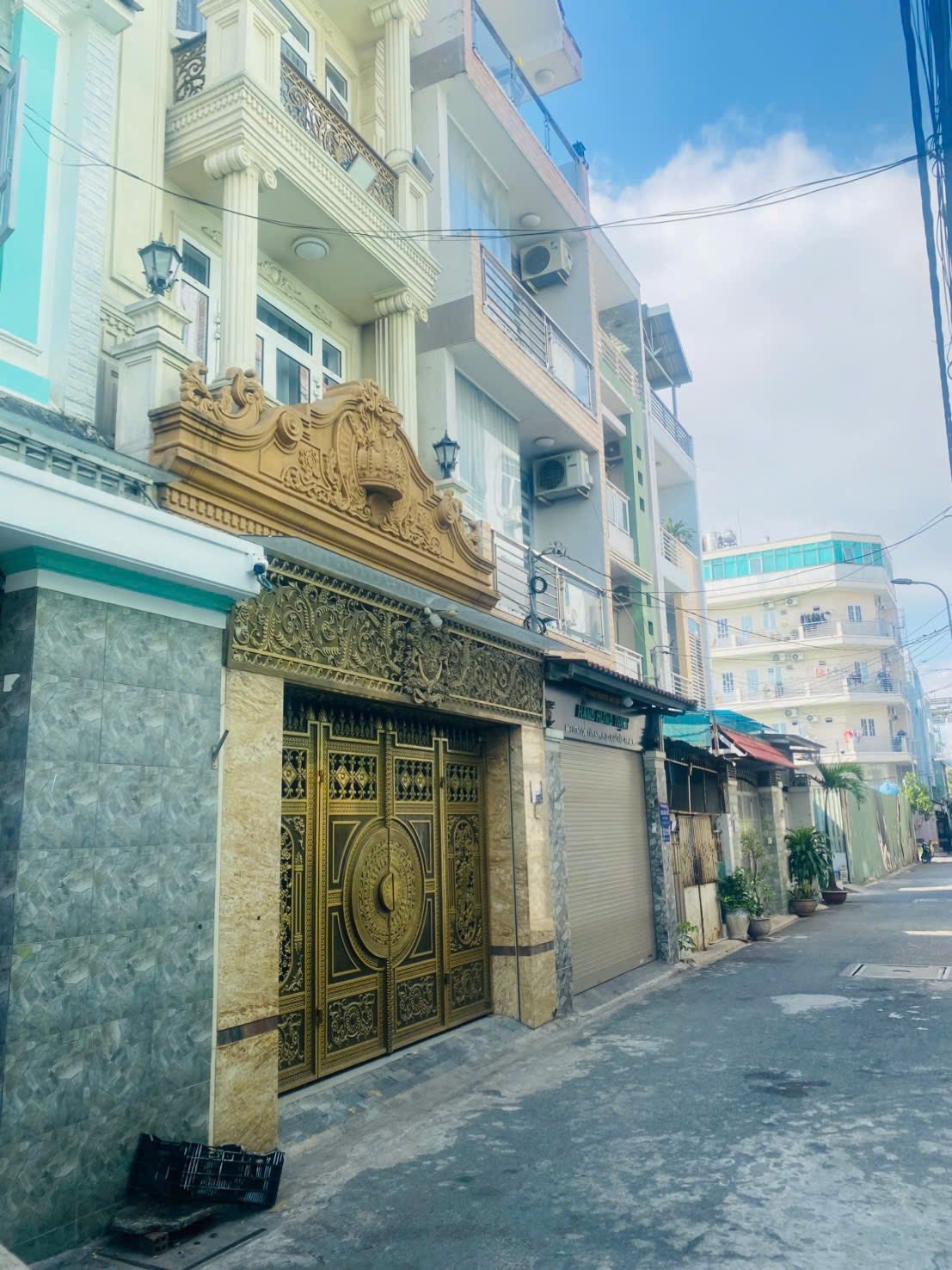 Bán nhà 3 tầng, 5 phòng ngủ tại khu phân lô Tân Sơn - Phạm Văn Bạch, Gò Vấp, giá 8.65 tỷ