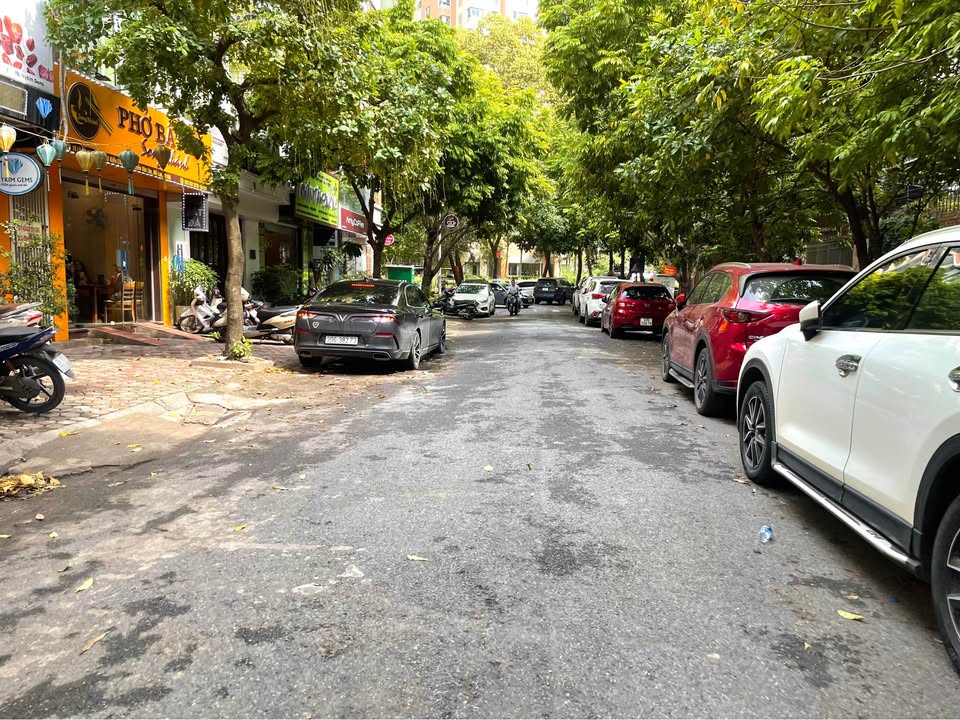 Bán liền kề quận Nam Từ Liêm, thành phố Hà Nội, giá 20 tỷ