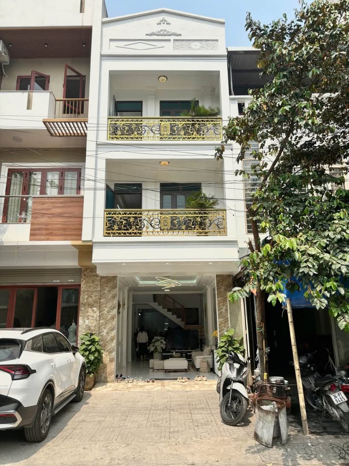 Bán nhà mặt phố Lê Dụ Tông, view công viên, phù hợp vừa ở vừa kinh doanh