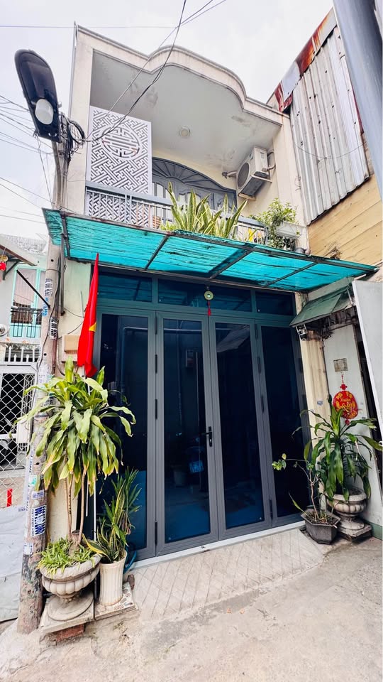 Bán nhà mới đẹp, dọn vào ở ngay, gần Aeon Tân Phú, khu vực phát triển, giá 4.3 tỷ