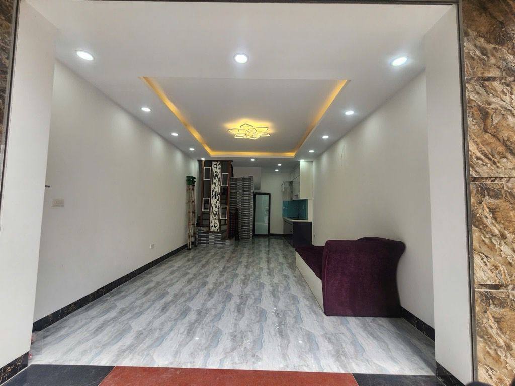 Chỉ 6.7 tỷ có nhà Linh Đàm 30m² x 5 tầng, ô tô vào nhà, view hồ, hàng hiếm