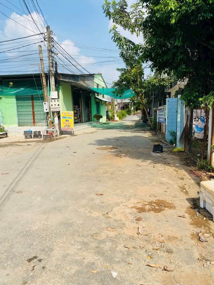 Bán nhà nát 73m2 tại chợ Phú Đức - Cơ hội vàng kinh doanh, giá chỉ 350 triệu