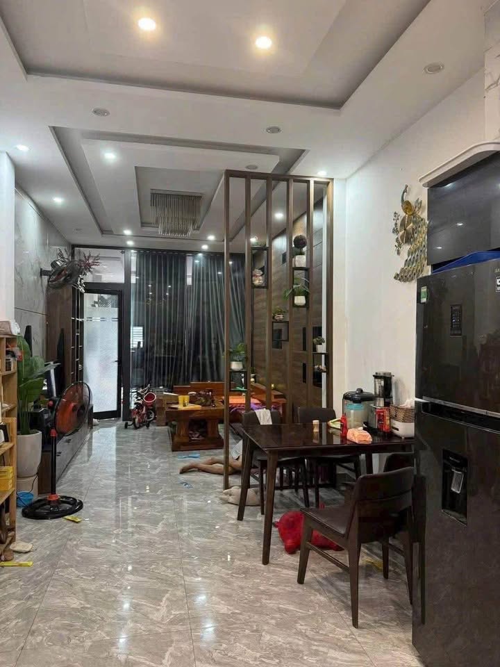 Bán nhà riêng quận Hải Châu, thành phố Đà Nẵng, giá 11,5 tỷ