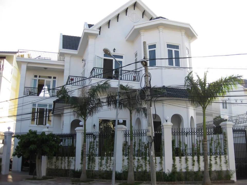 Bán biệt thự thành phố Vũng Tàu tỉnh Bà Rịa - Vũng Tàu, giá 27 tỷ