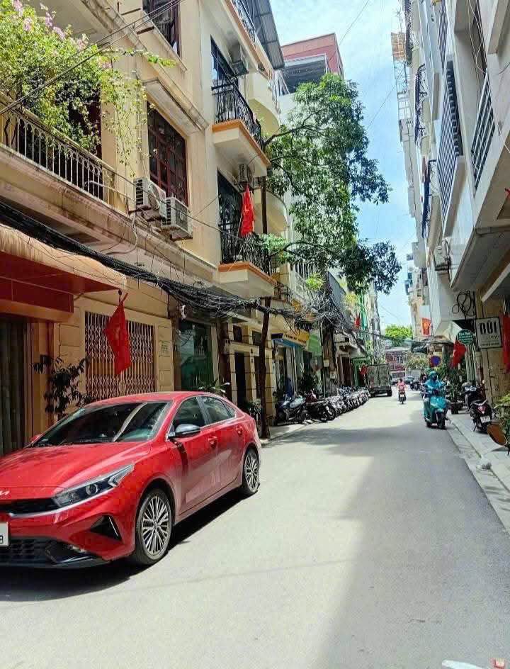 Bán nhà riêng quận Đống Đa thành phố Hà Nội, giá 37,3 tỷ