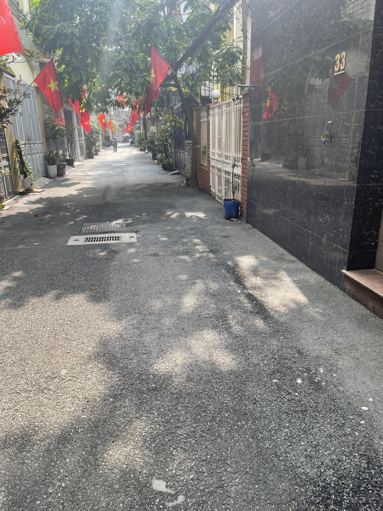 Bán nhà phân lô phố Linh Lang - Ba Đình. DT 80m2 x 3 tầng. Giá 34,5 tỷ