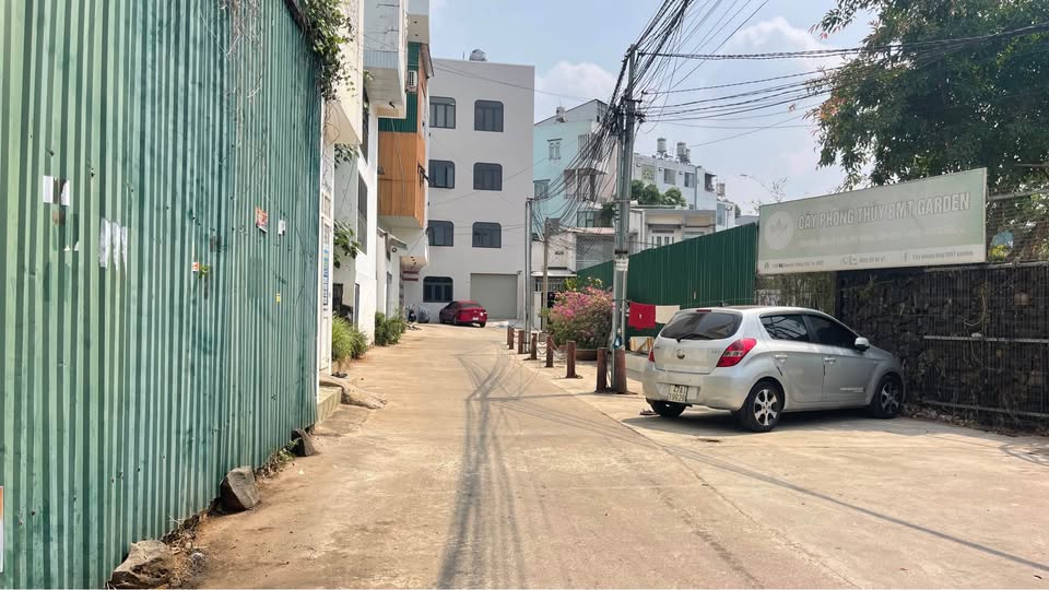 Bán lô đất đẹp hẻm xe hơi 268 Nguyễn Công Trứ, Buôn Ma Thuột, giá 2.99 tỷ