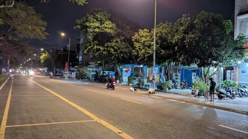 Bán căn nhà mặt tiền Nguyễn Thiện Thuật, Vũng Tàu, giá 9.05 tỷ