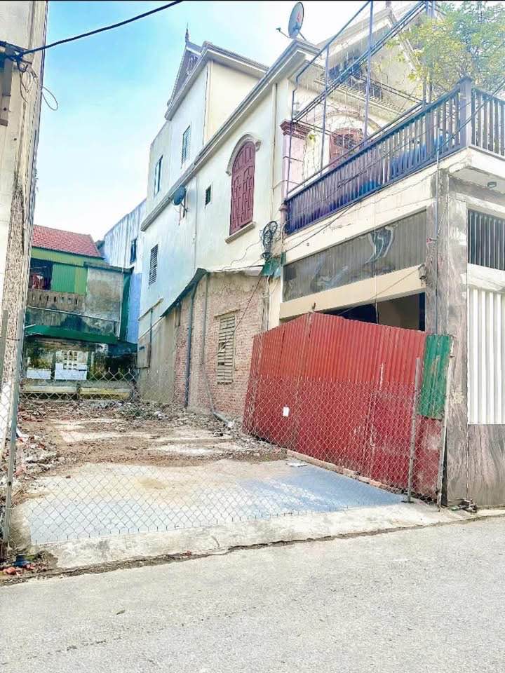 Bán đất đẹp trung tâm thành phố Hà Tĩnh cũ, lối 2 đường Xuân Diệu, cách mặt đường Xuân Diệu 20m