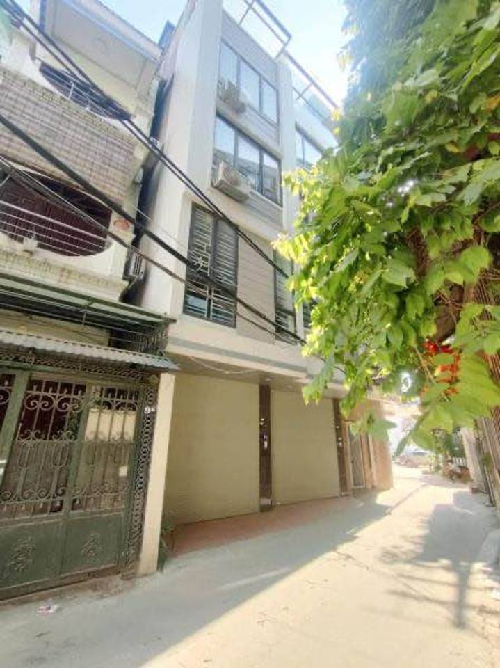 Bán nhà 5 tầng tại Khương Hạ, Hà Nội, nhà lô góc, đường thông sang Vũ Tông Phan