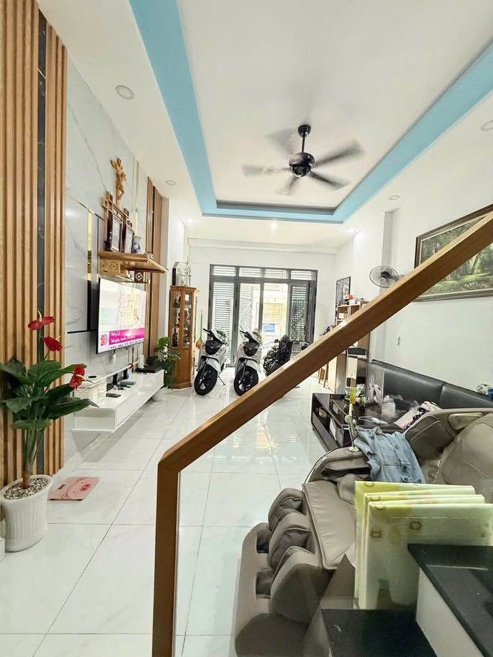 Bán nhà Tân Bình, mặt tiền khu vip K300, nhà mới tinh